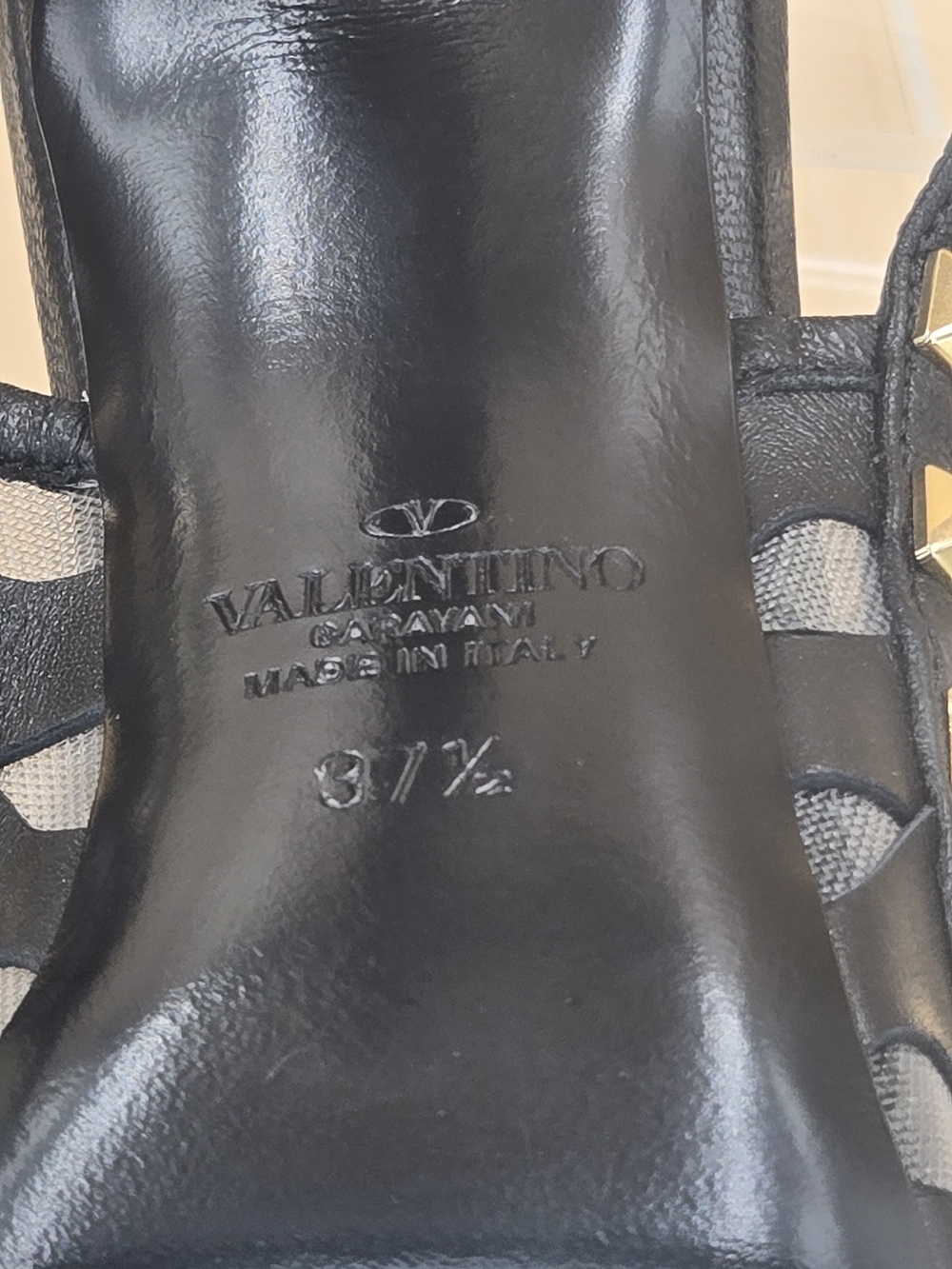 Valentino Garavani Rockstud Cutout Black Leather T-Strap Stilettos Size 6.5 - Picture 12 of 16